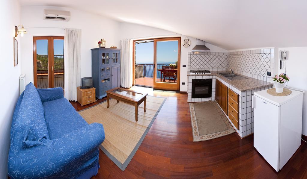 Olga'S Residence Relais Nerano Zimmer foto