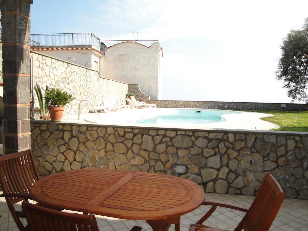 Olga'S Residence Relais Nerano Zimmer foto